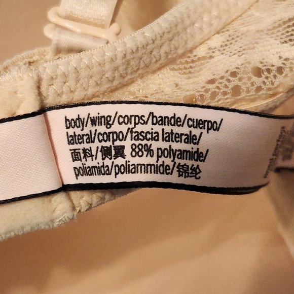 Victoria’s Secret Woman’s “Nude” Lined Perfect Coverage Bra Size 34C - Picture 6 of 9